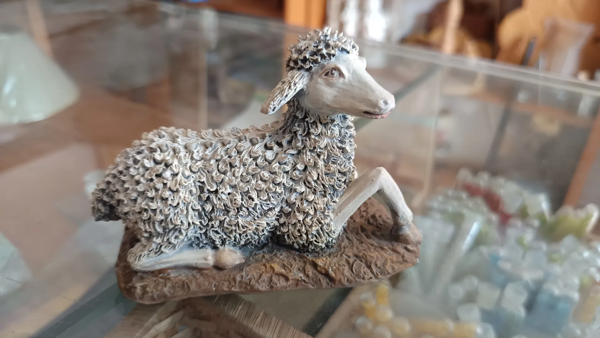 Oveja marmolina belén pintada