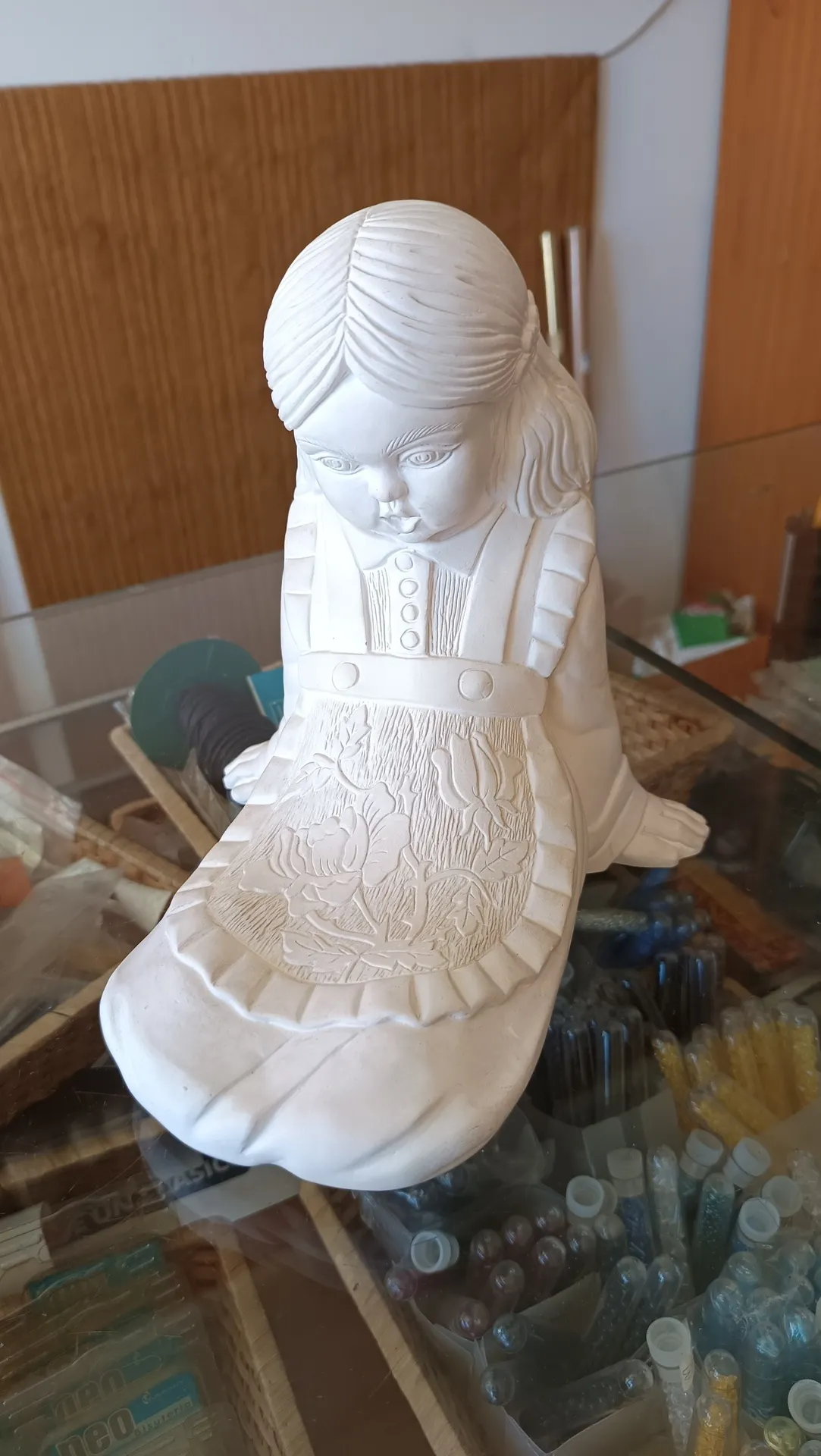 Niña coletas escayola "grande"