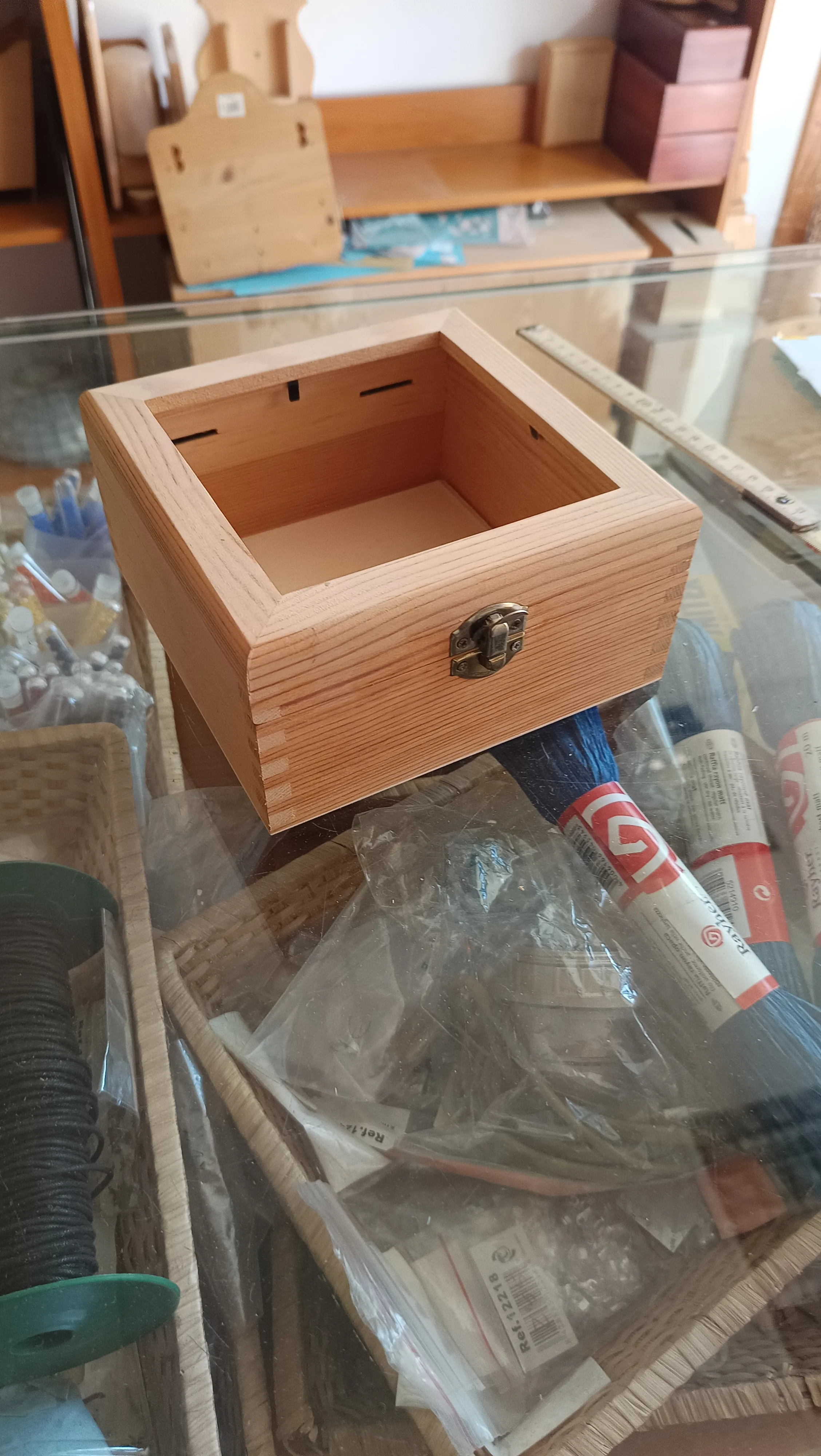 Caja madera 16x16x8 flores secas (fontorpin ref 7624)