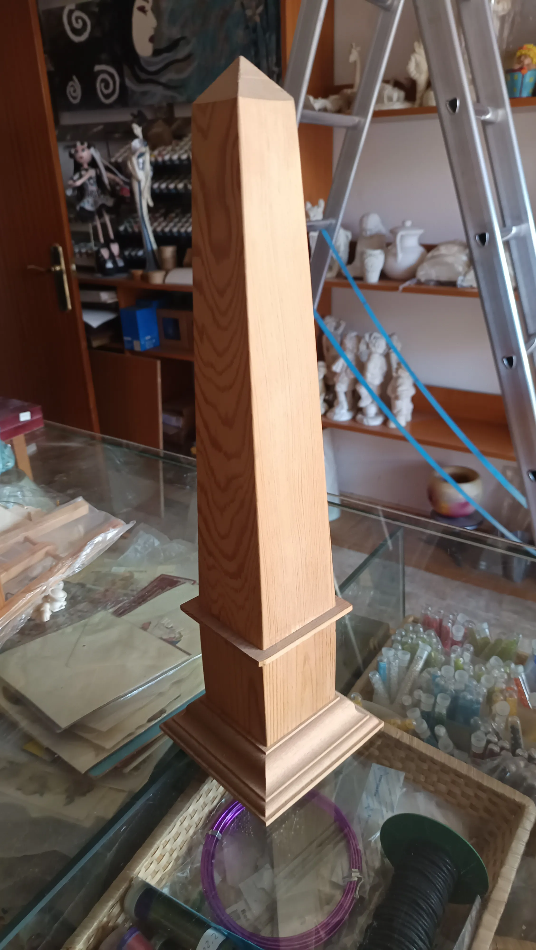 Ovelisco madera