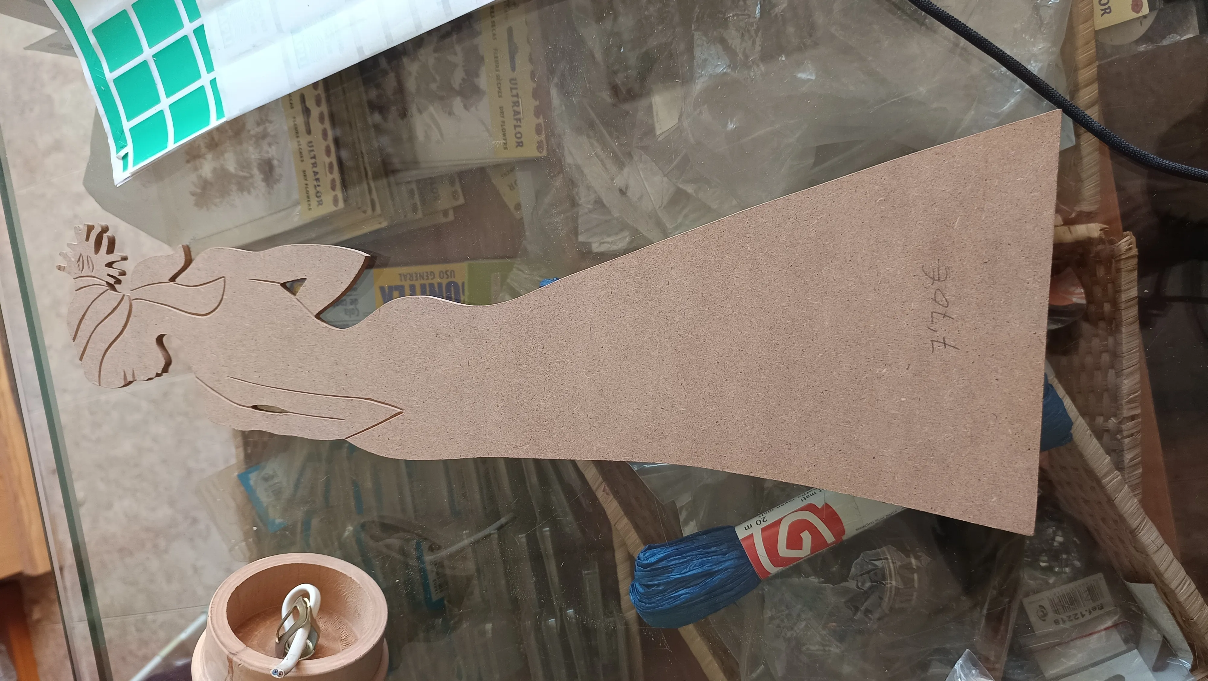 Africana DM 45cm madera