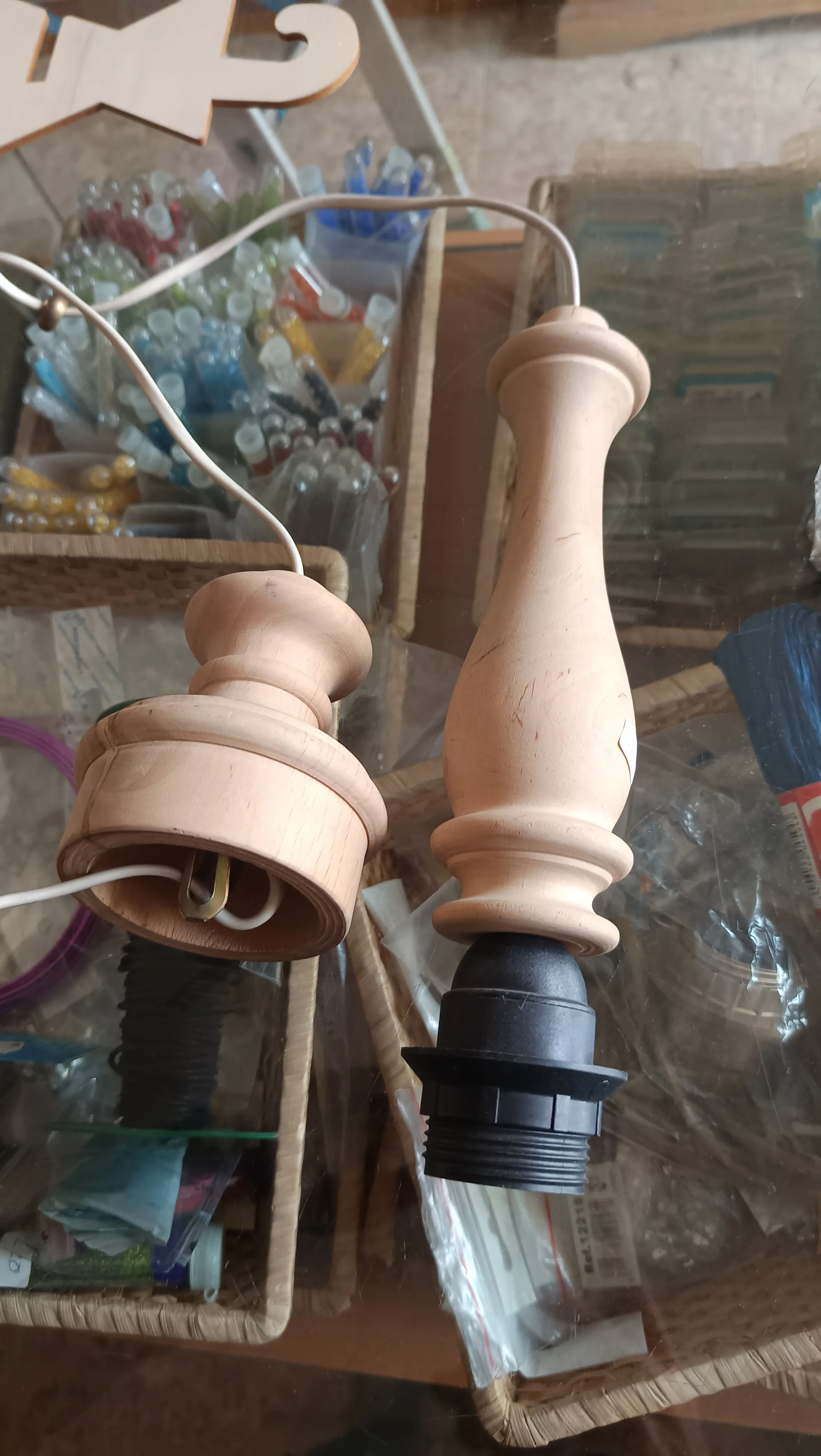 Porta Lámpara torneada madera