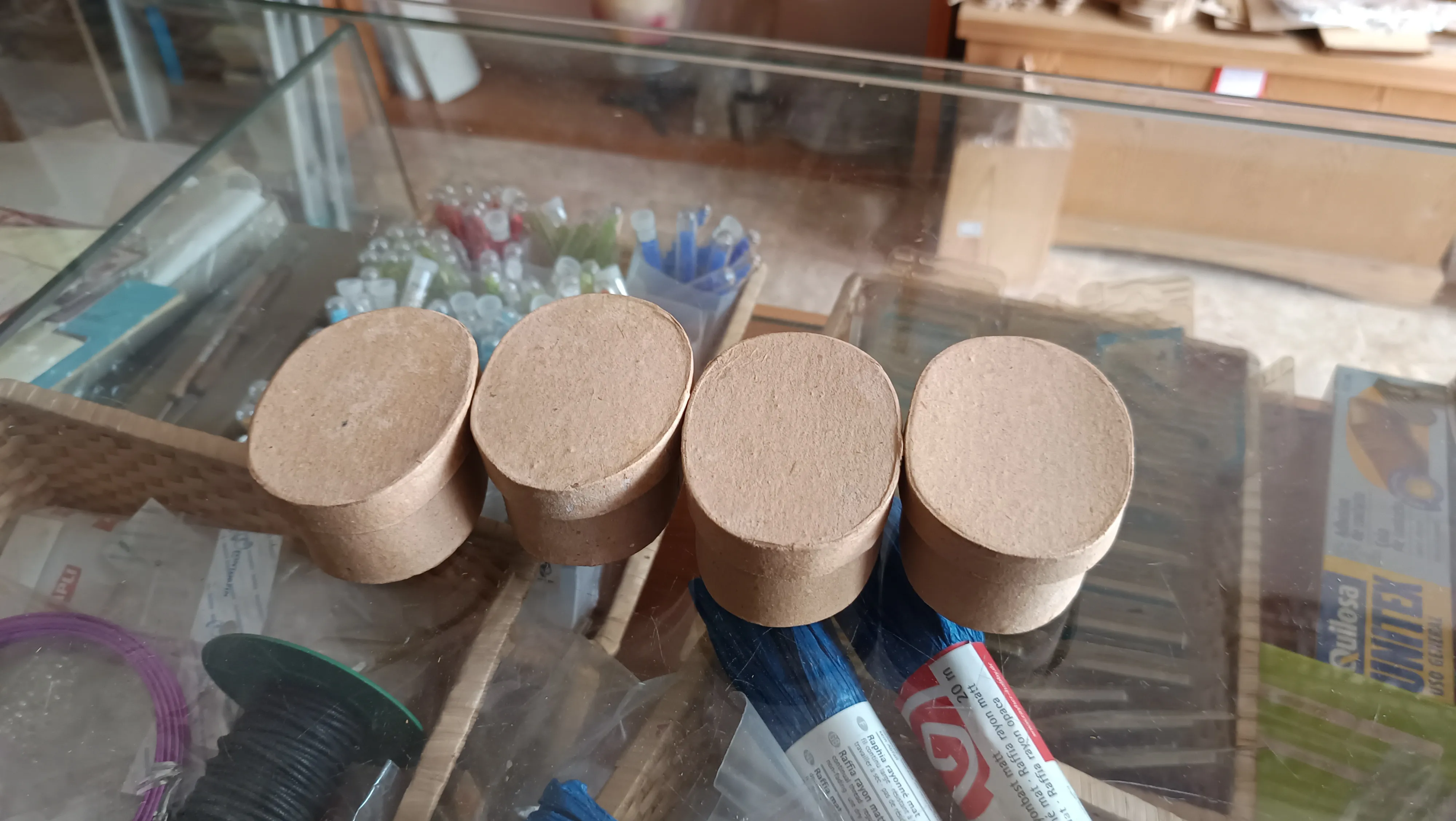 Cajas de cartón ovaladas (conjunto 4)