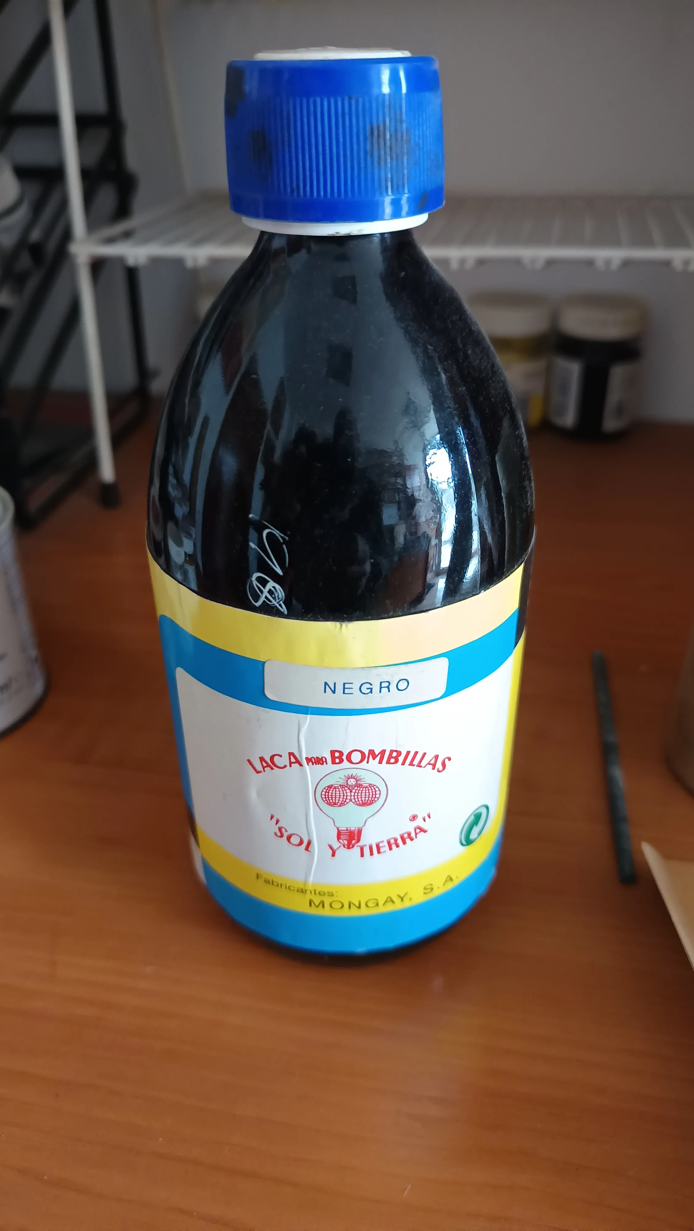 Laca de Bombillas Mongay Negro 500ml